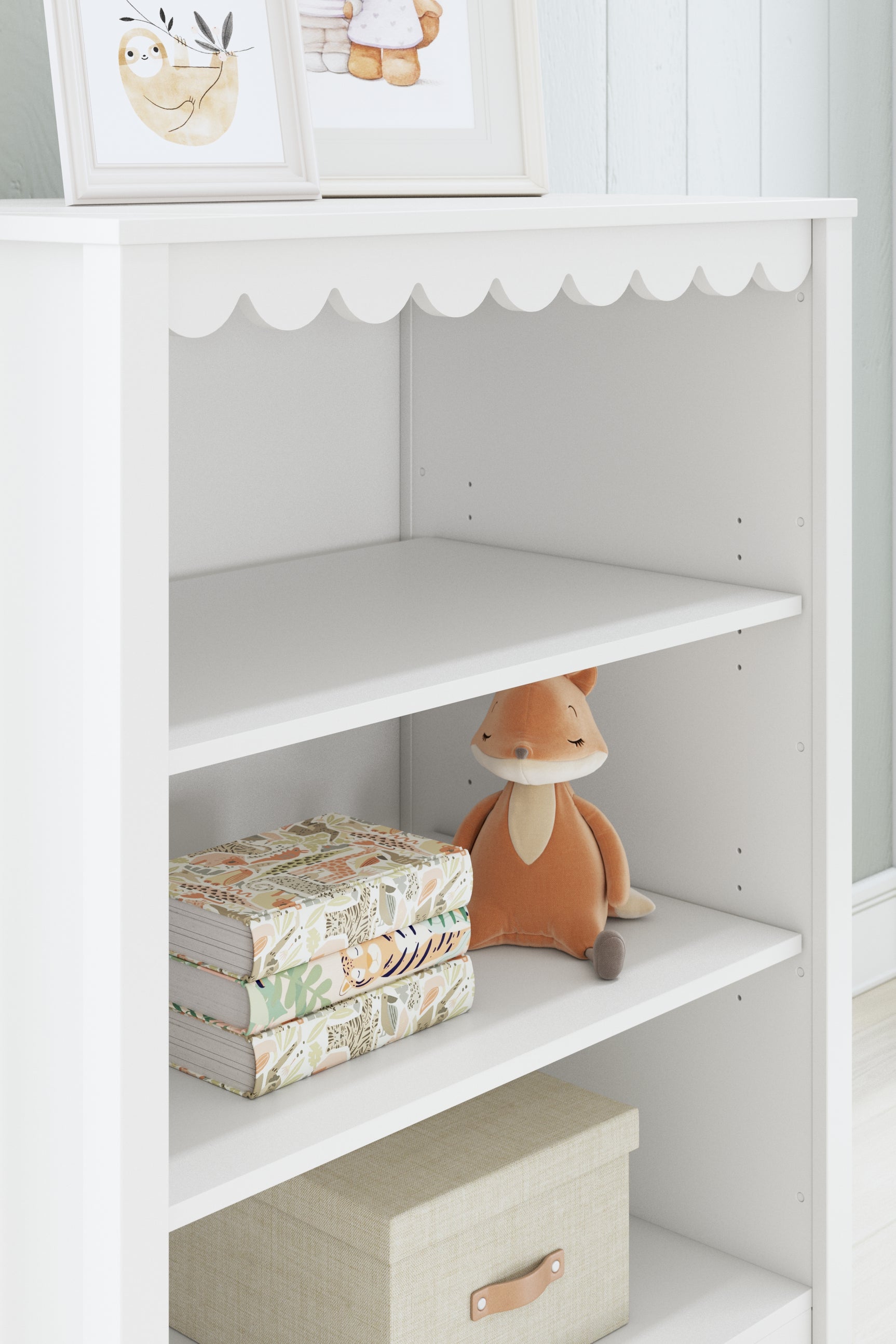 Hallityn Bookcase detailed laminate texture
