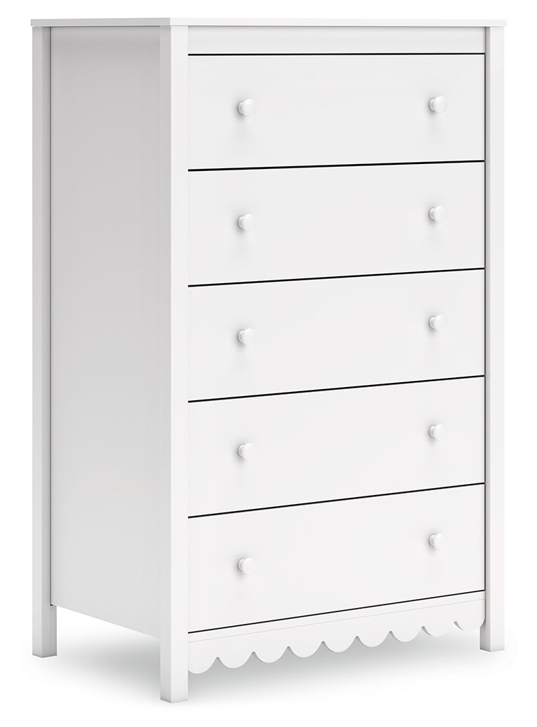 Side angle of Hallityn White Chest of Drawers