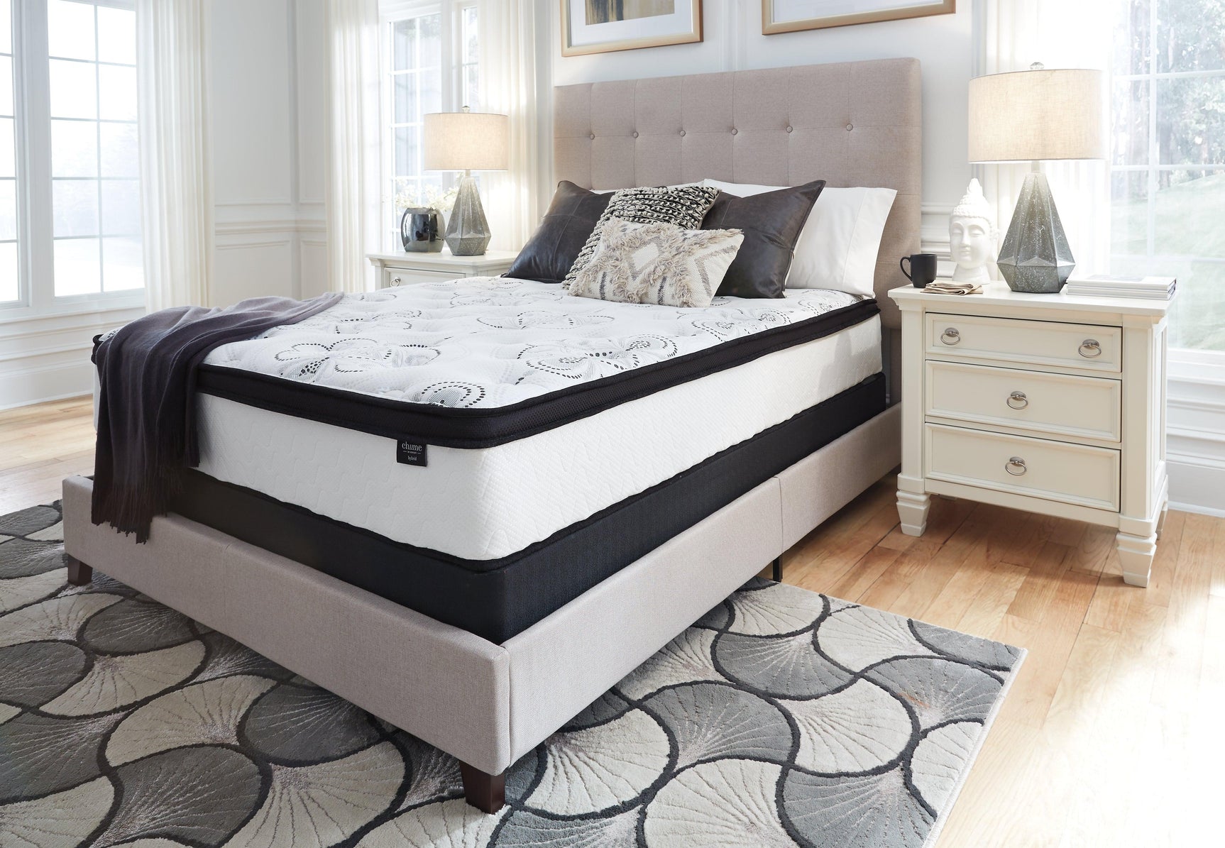 Chime mattress on adjustable base