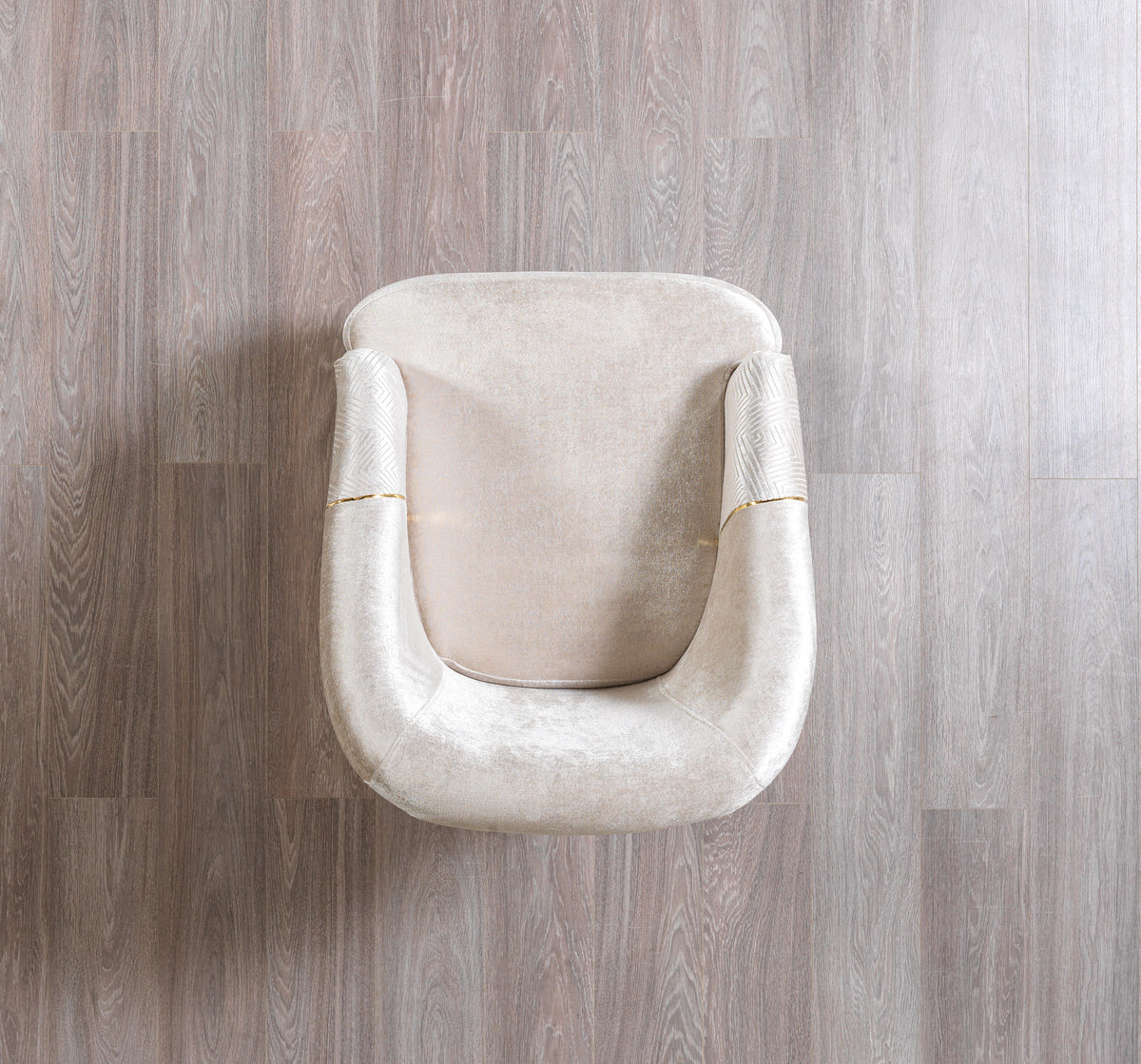 Detail of chair legs and frame on Santana chair