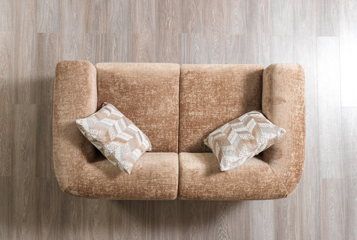 Main view illustrating sofa cushions and design