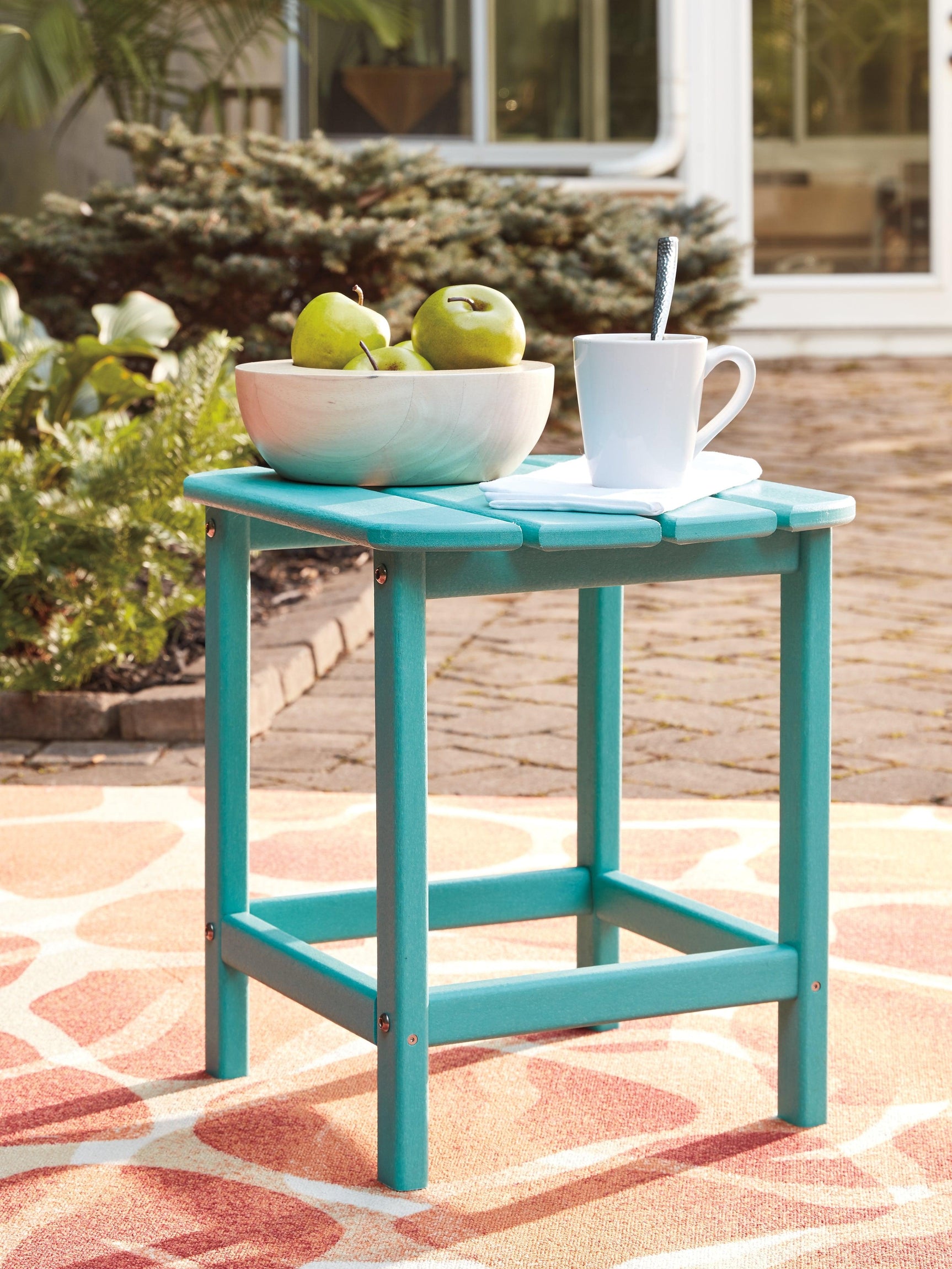 Sundown Treasure Turquoise End Table close up of slatted top