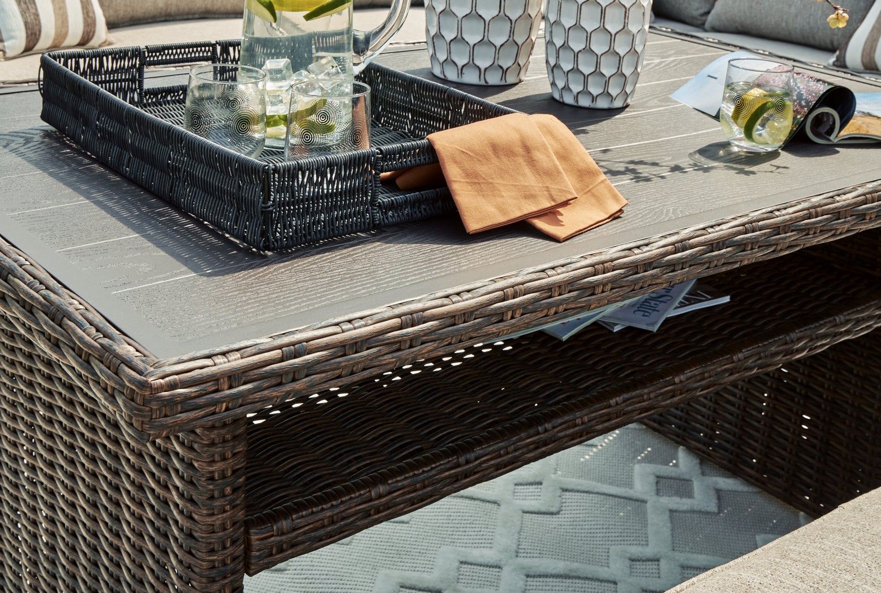 Brook Ranch table powder-coated aluminum frame detail