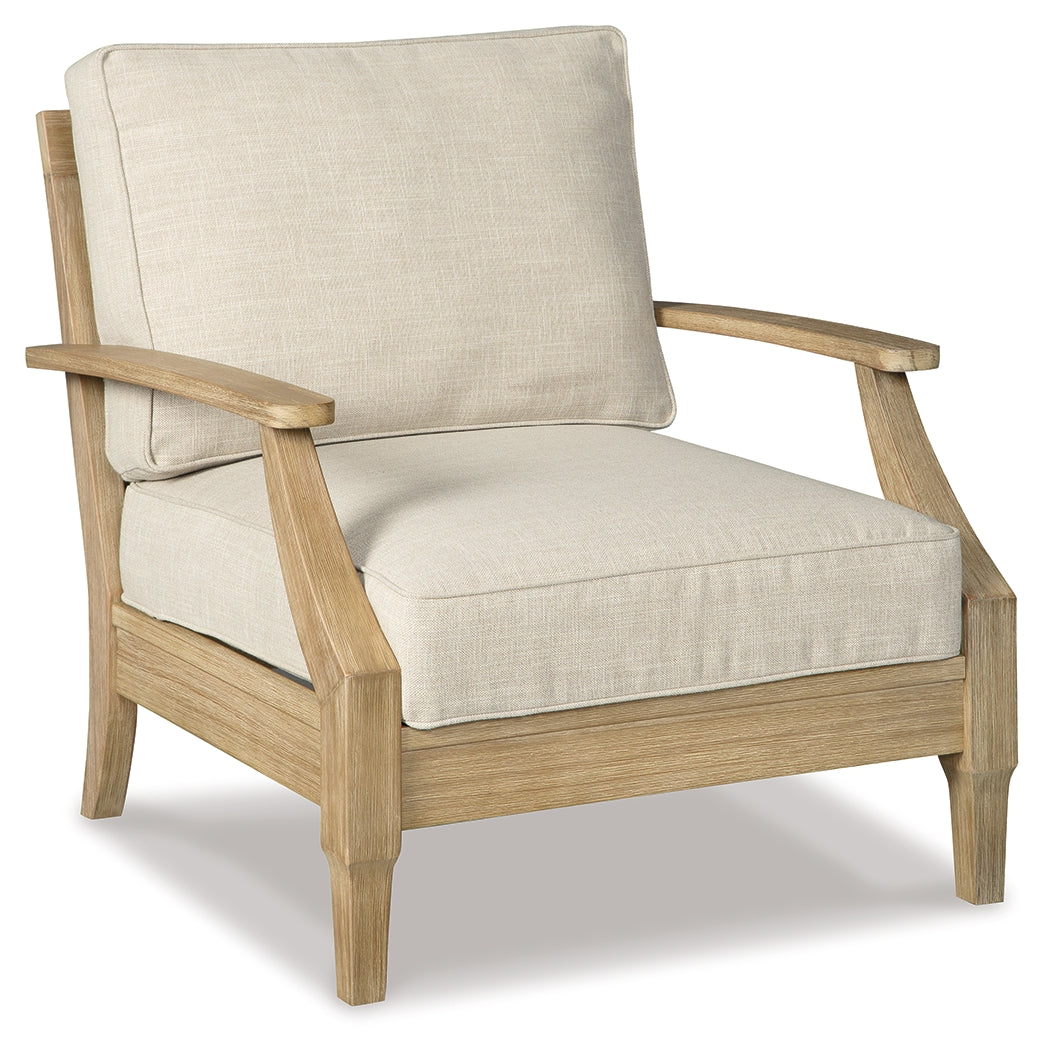 Clare Beige View lounge chair close-up detail