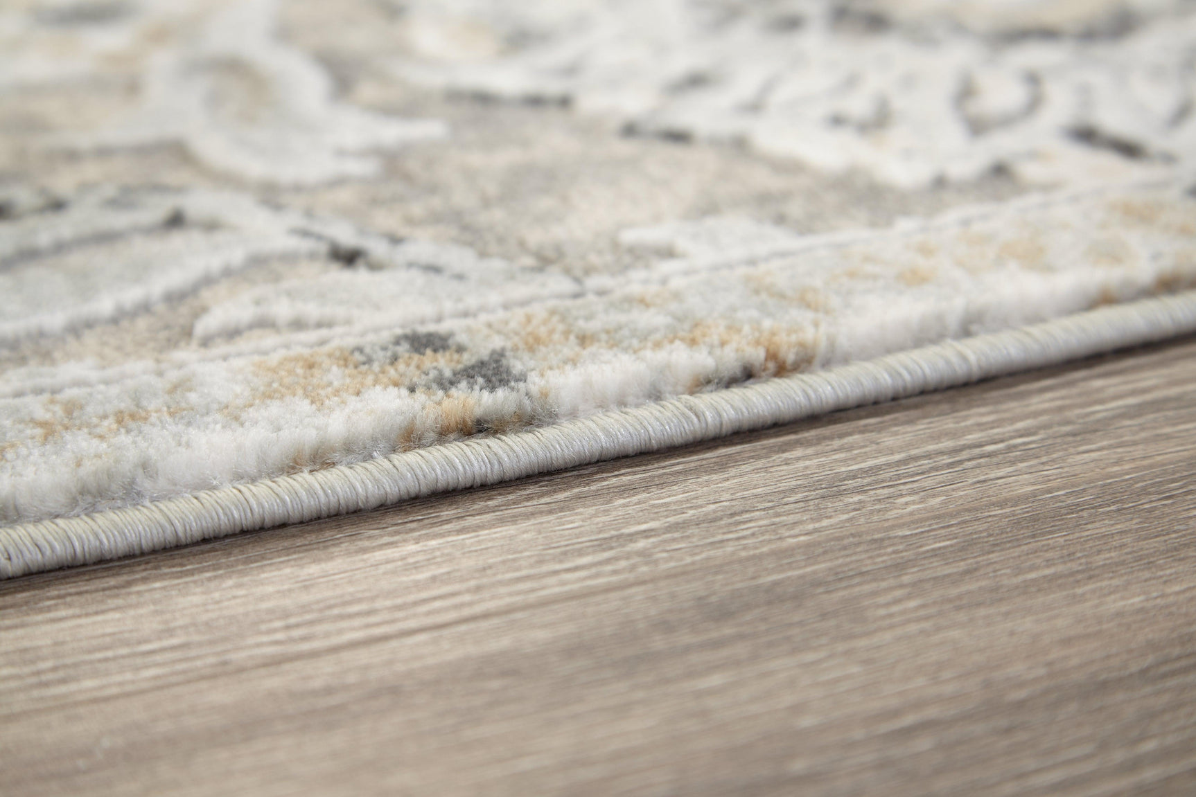 Kilkenny Multi 5'3 x 7'3 Rug - close-up of woven pattern and pile