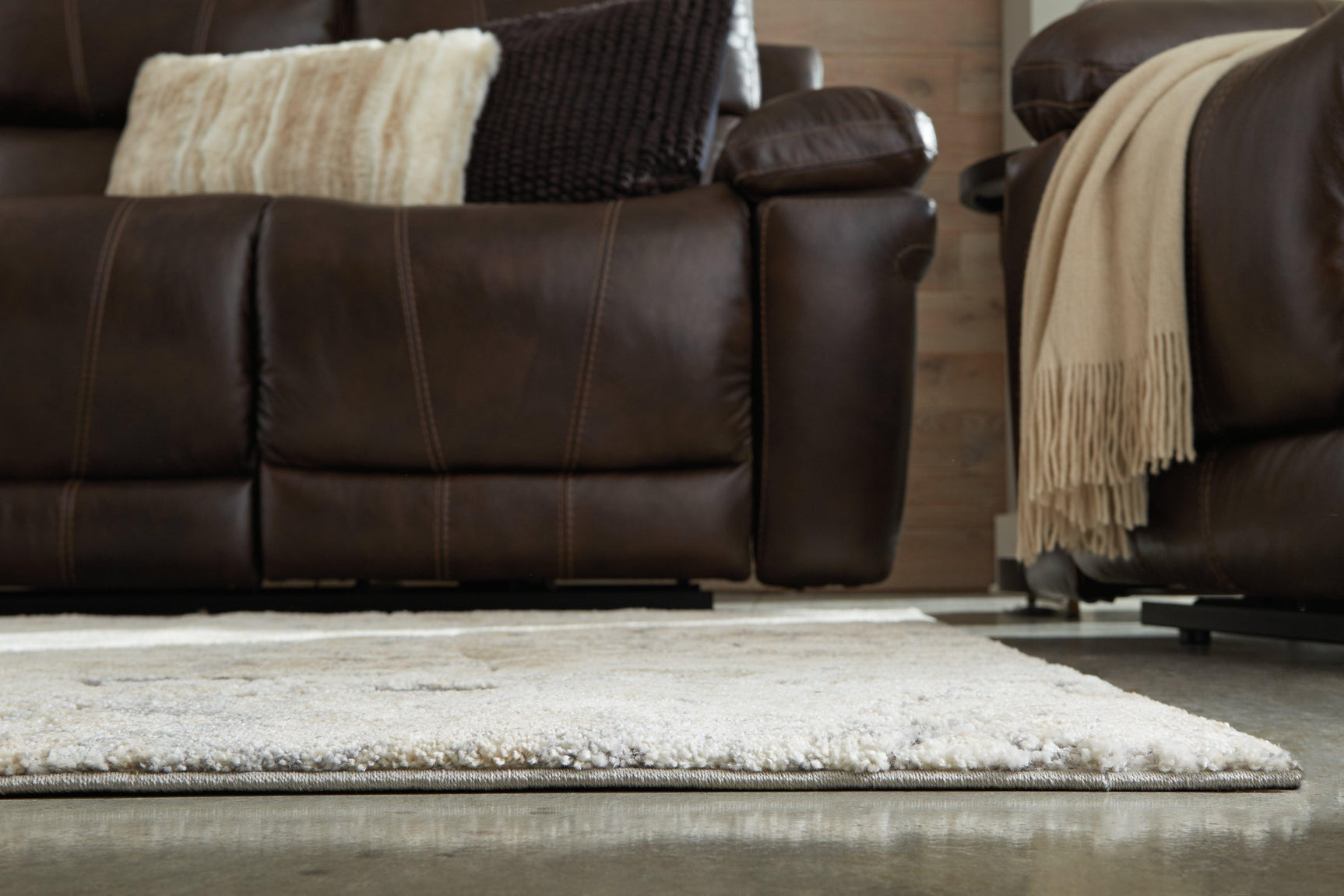 Wyscott Multi 5'3" x 7'3" rug showing high-low pile detail