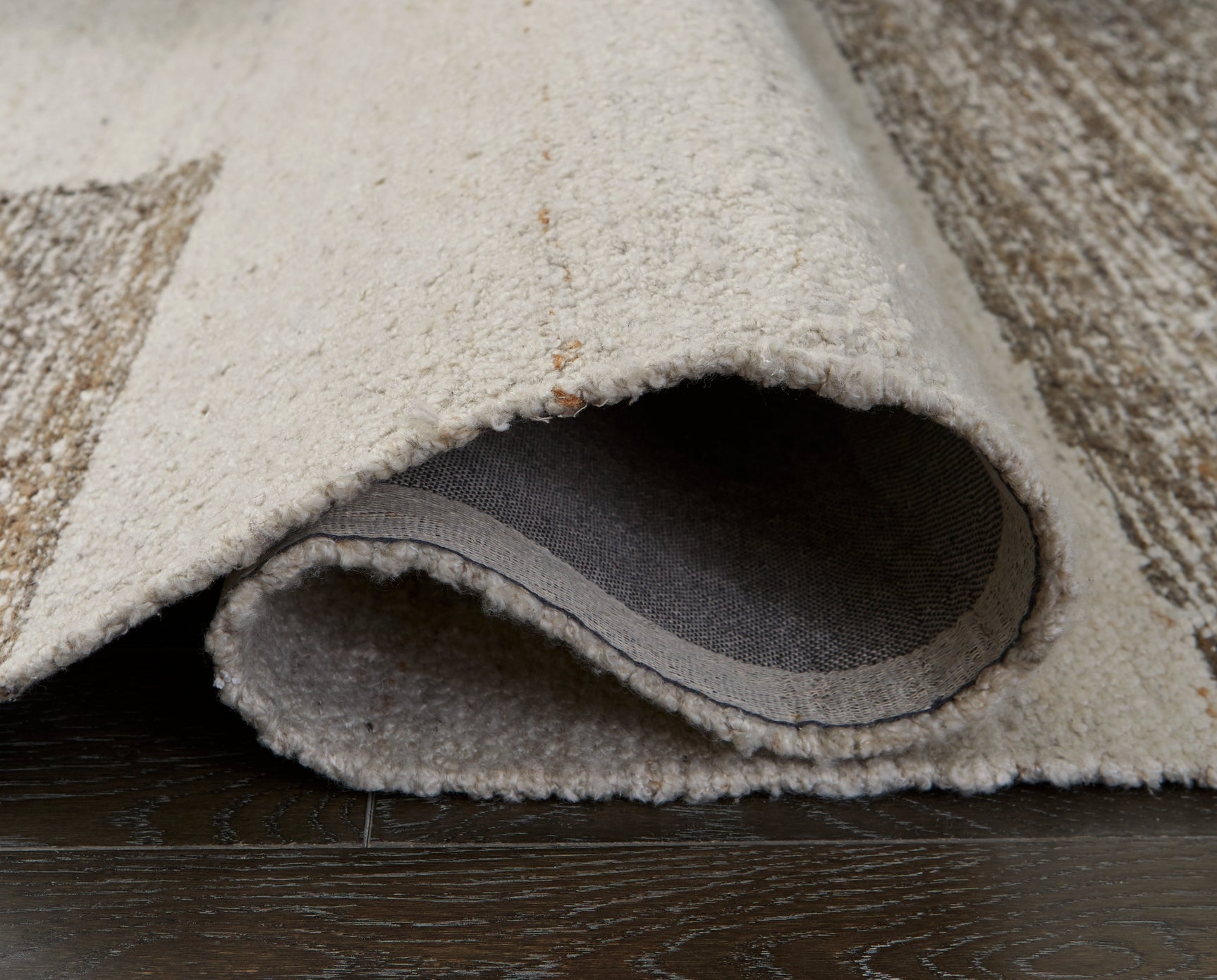 Barus rug rolled detail showing handwoven edge