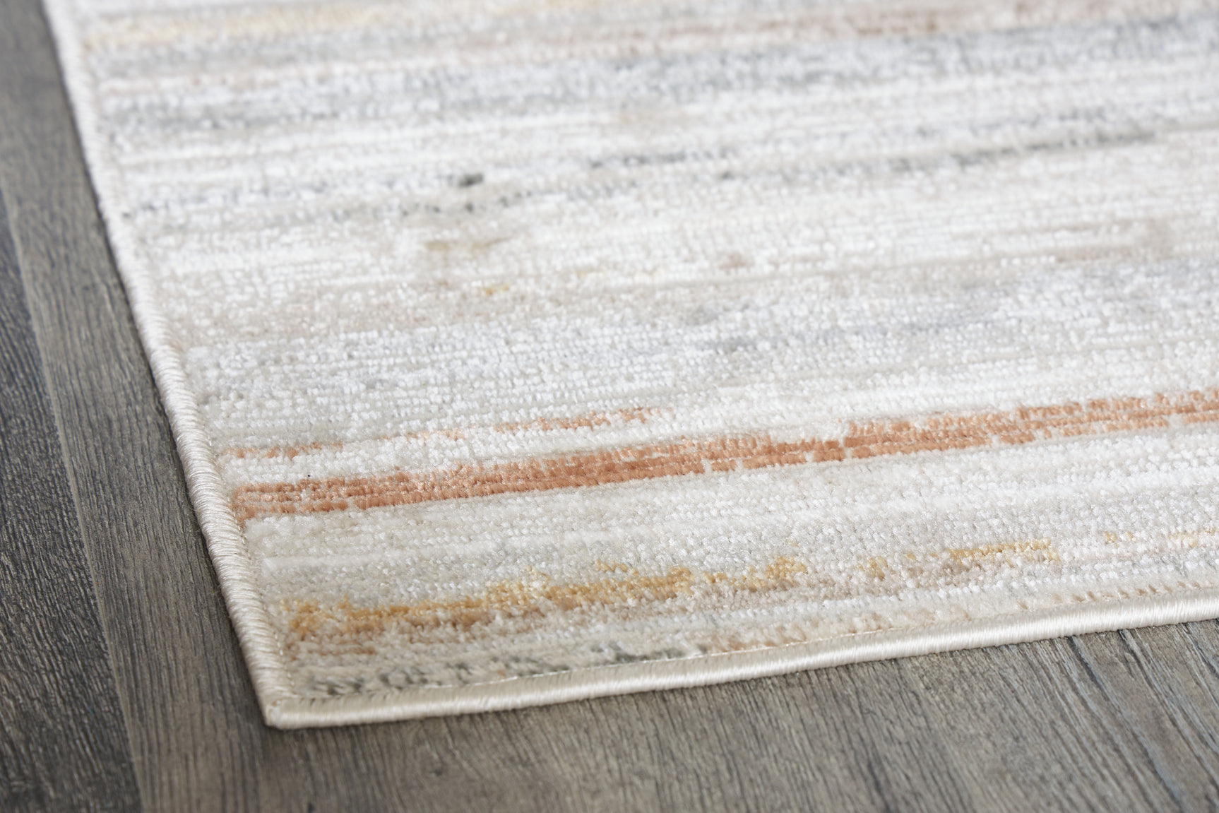 Rolled edge detail of Artney Medium Rug