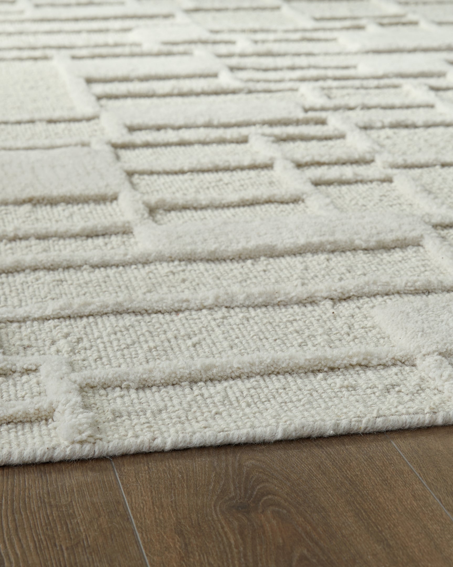 Empriss Ivory 7'8" x 10' Area Rug