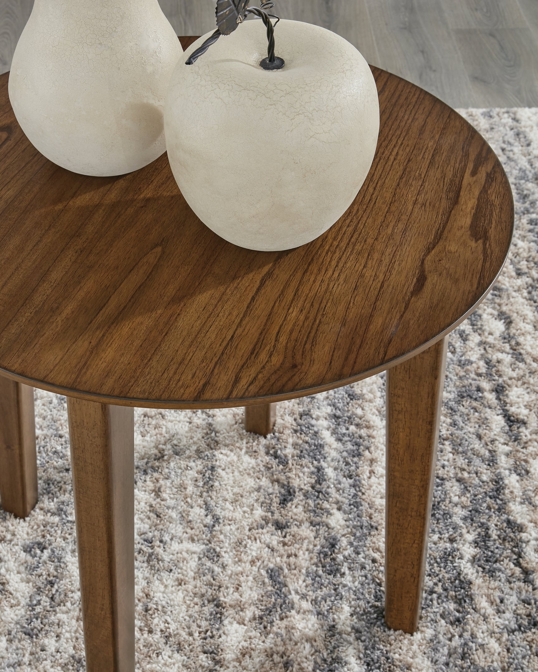 Close-up of Gordonay table finish texture