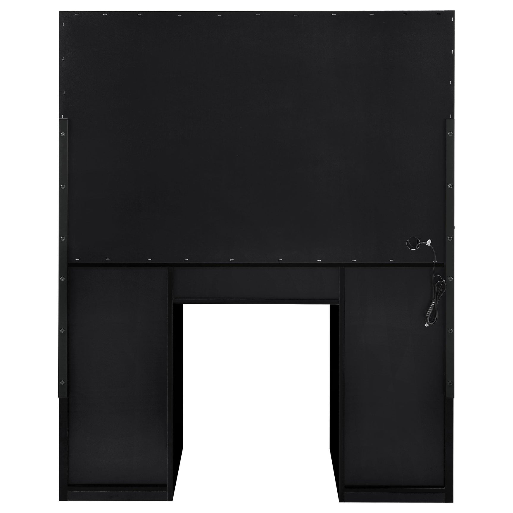 Detailed view of mirror thickness and edging