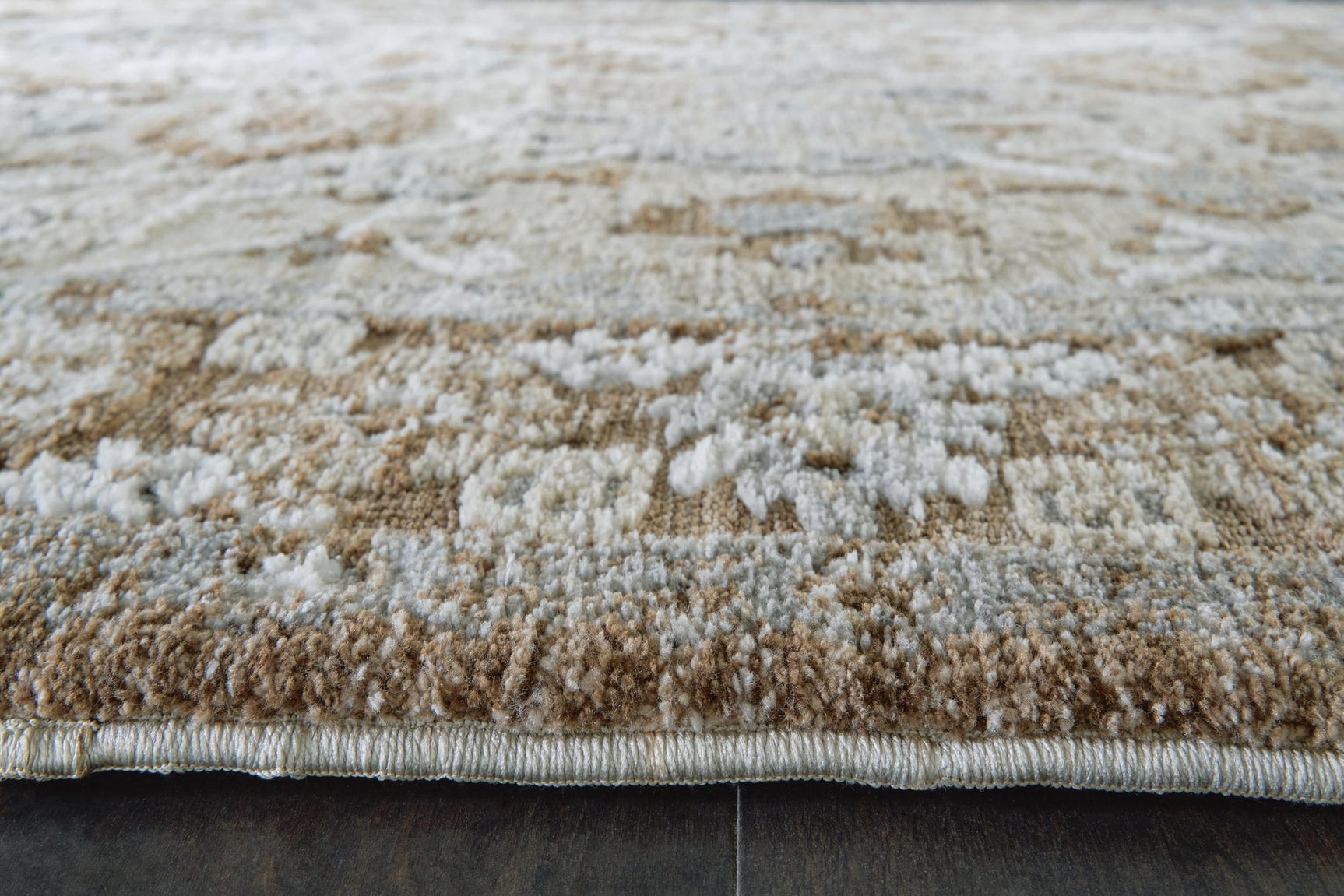 Ainswick Brown/Beige/Gray Memory Foam Large Rug detail view