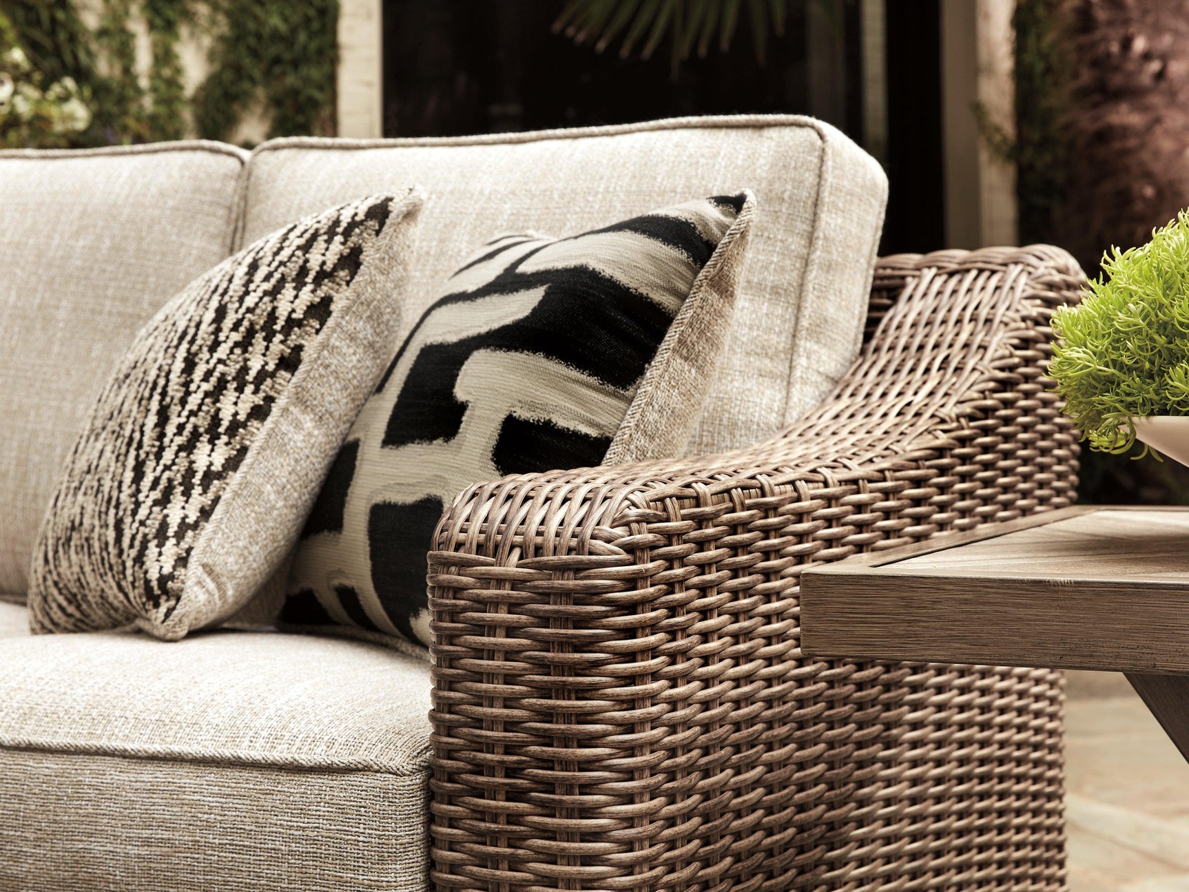 Beachcroft sectional set with pillows view 3