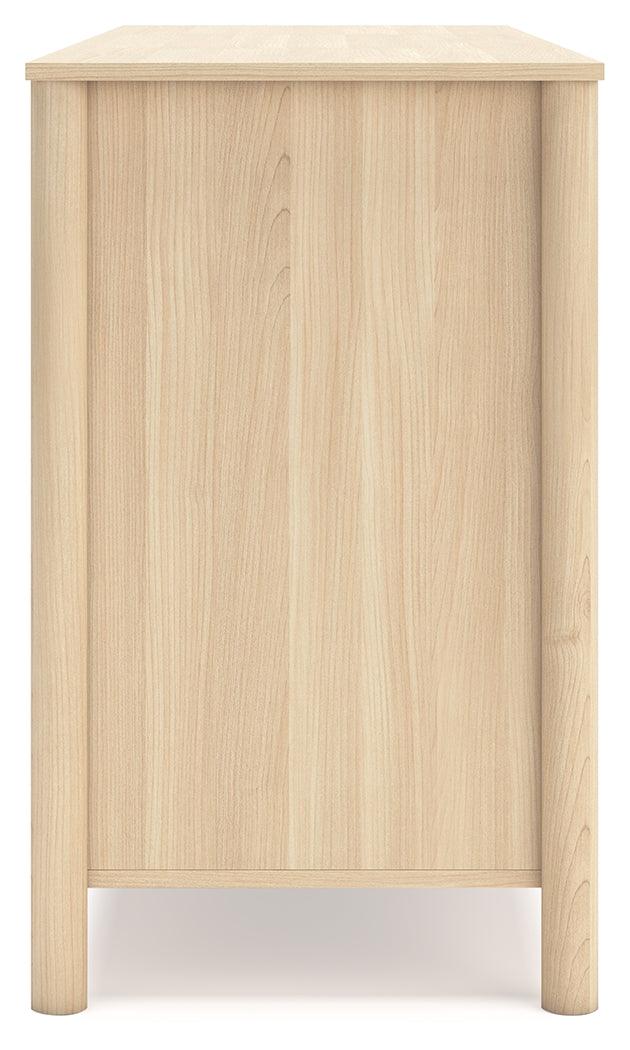 Cabinella dresser drawer knobs detail