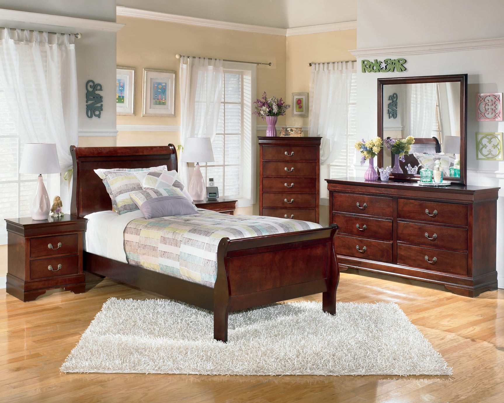 Alisdair Dark Brown Sleigh Bedroom Set King 3: Bed, Dresser, Mirror from Decor Furniture
