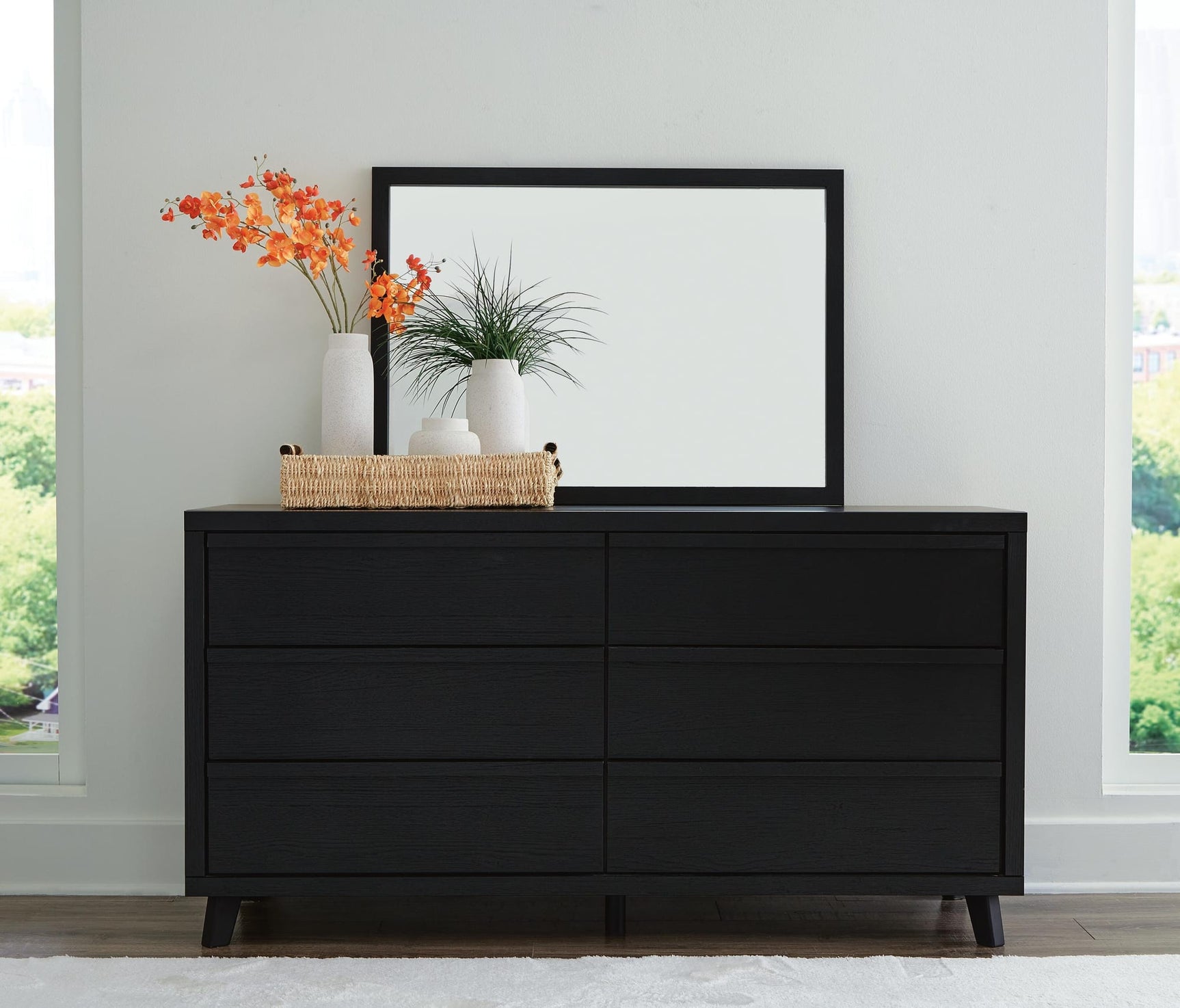 Danziar Black Panel Bedroom Set view 9