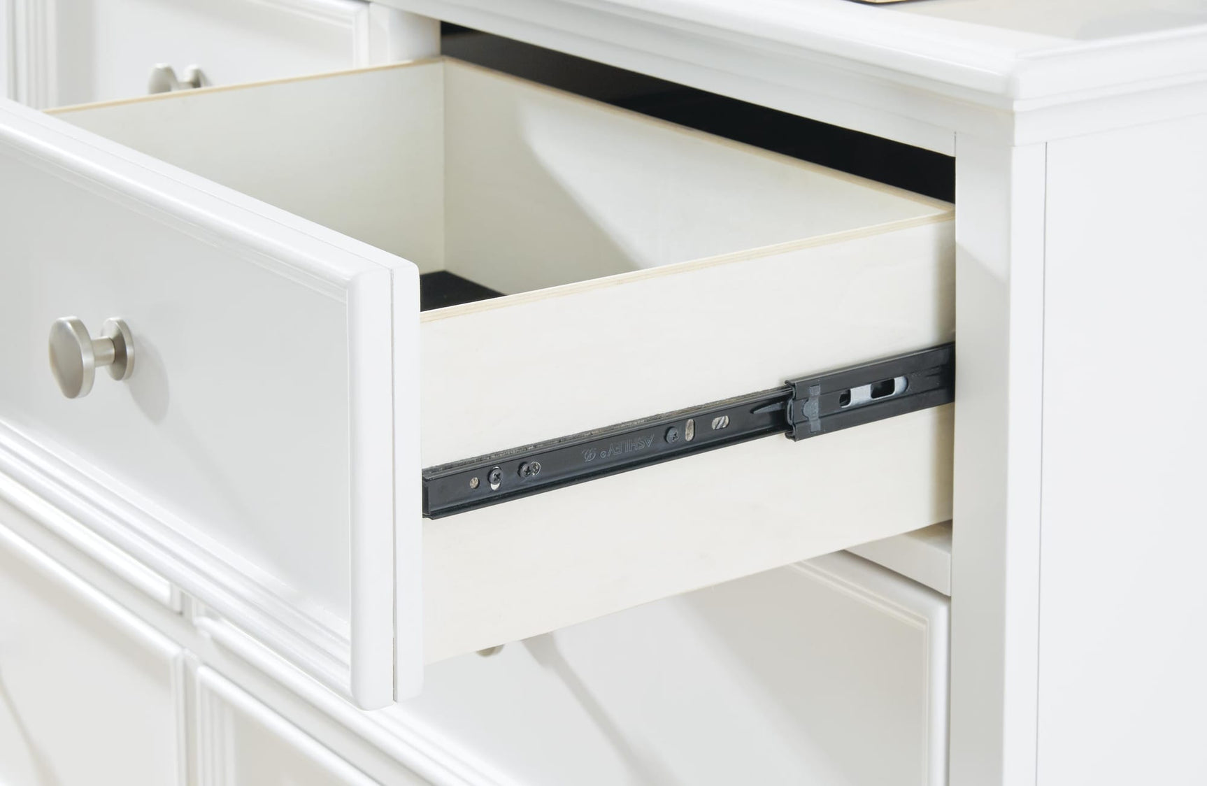 Fortman White Panel Bedroom Set Queen 4: Bed, Dresser, Mirror, Chest from Decor Furniture