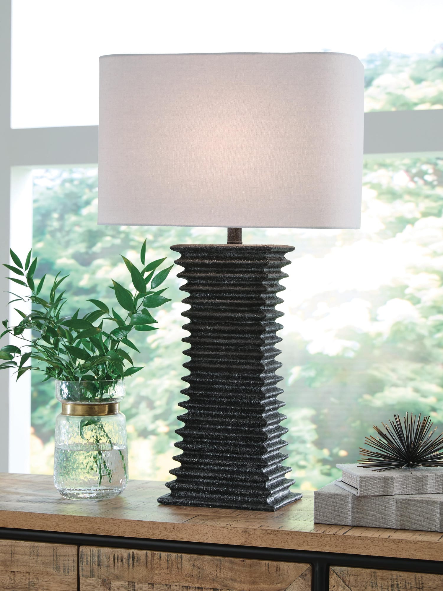 Golzar Black Table Lamp from Decor Furniture