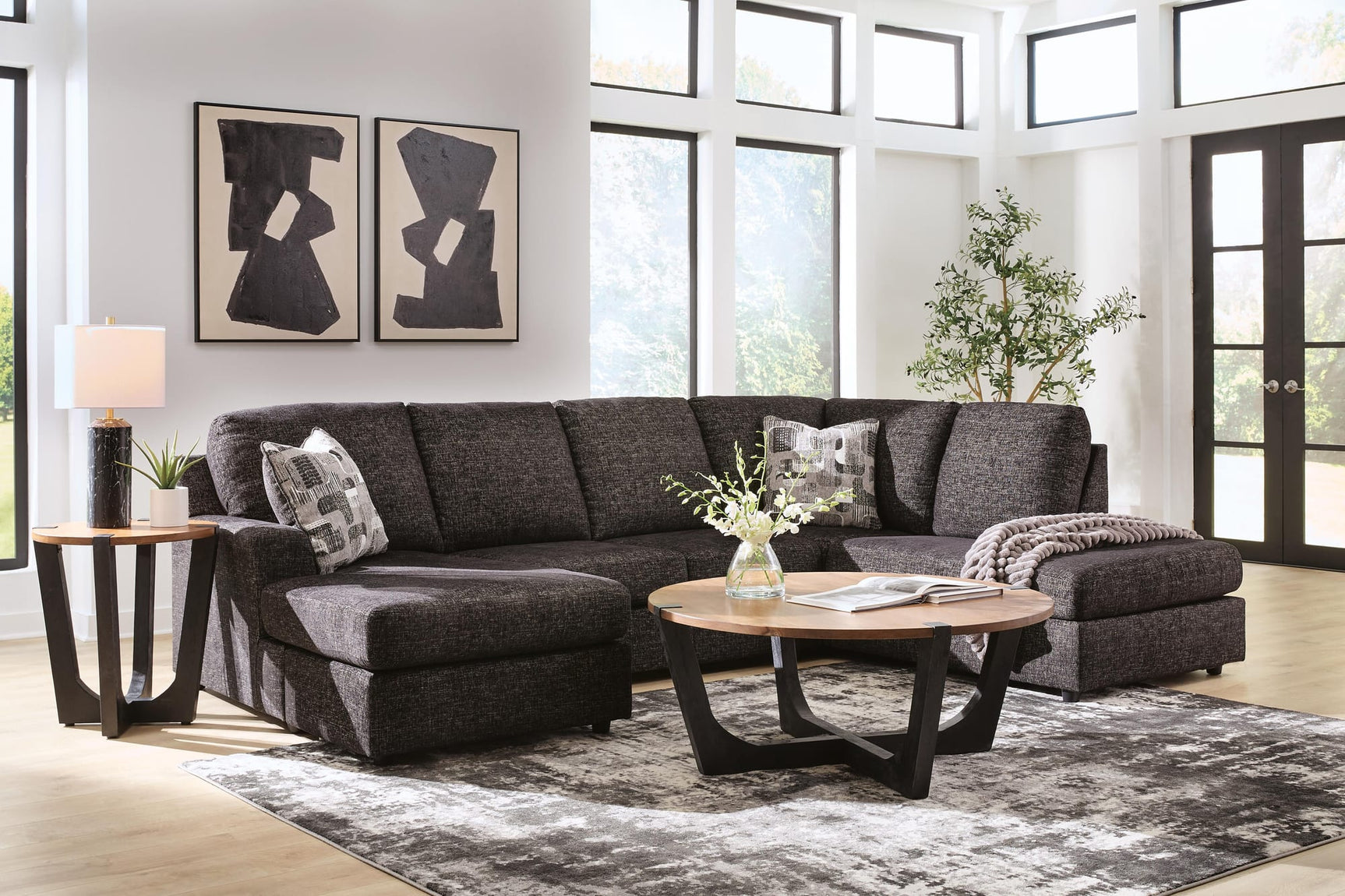 Lentiz Onyx 2-Piece Sectional with Chaise from Decor Furniture