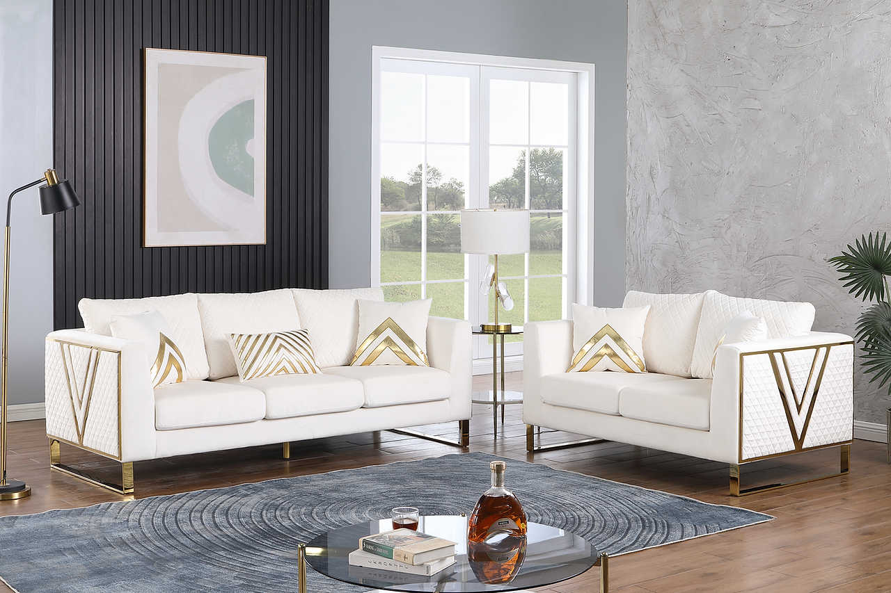 Vista Bonita cream velvet loveseat side view
