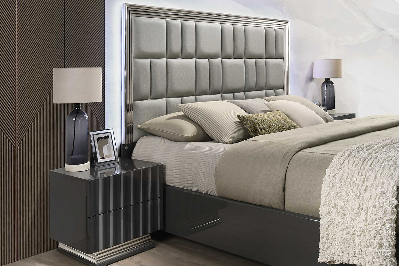 Mona Gray Nightstand