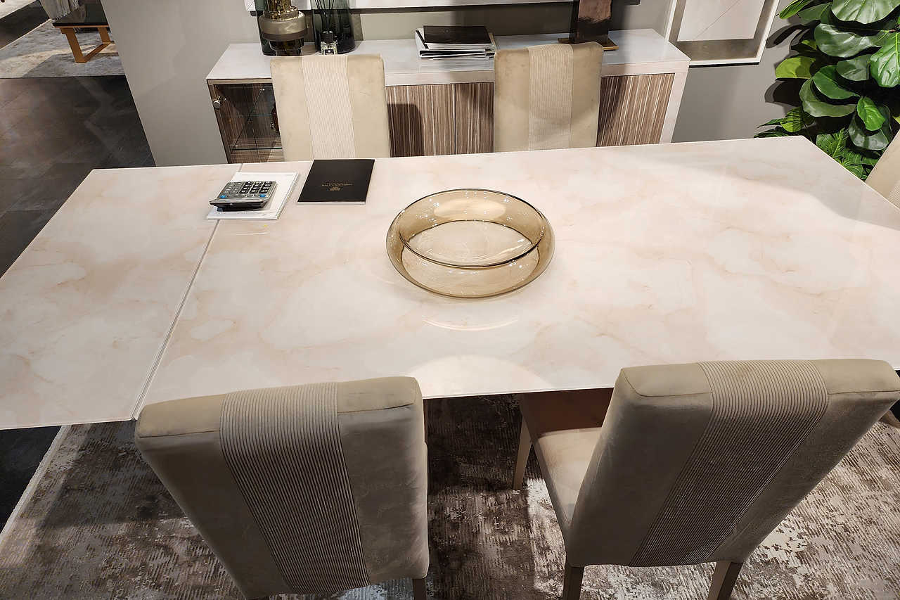 Full Luce dining set arranged in modern dining room