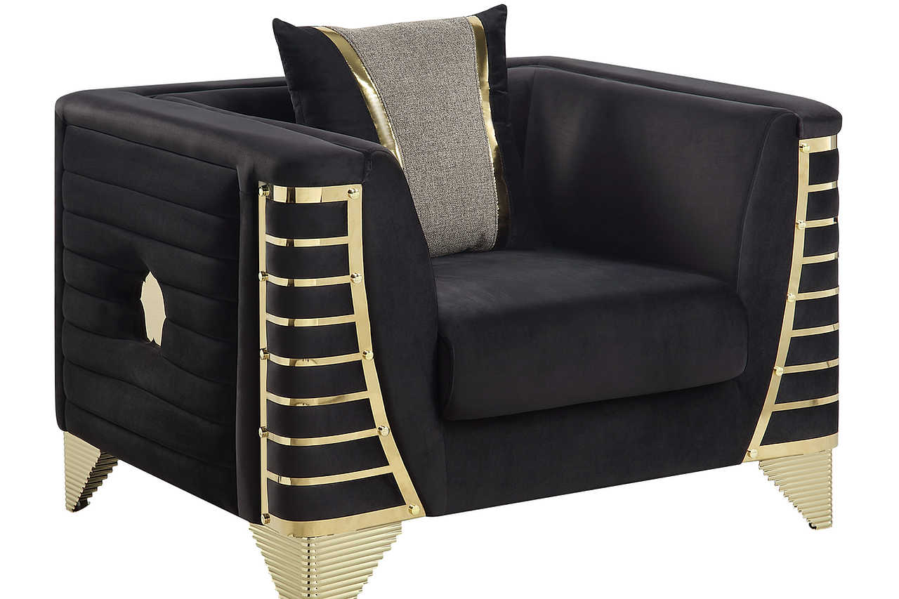 Detailed view showing plush pillows on Donovan set