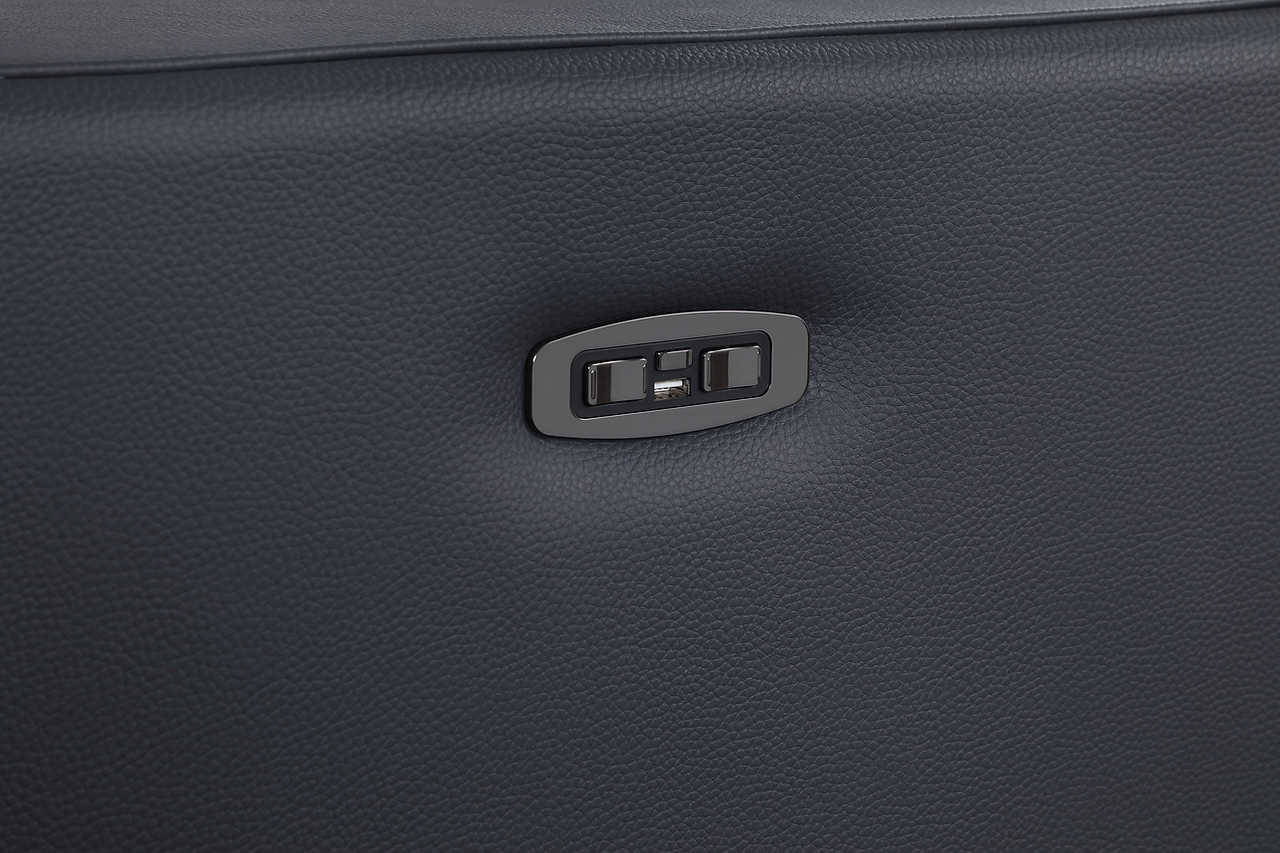 Power recliner mechanism on Franco sectional seat