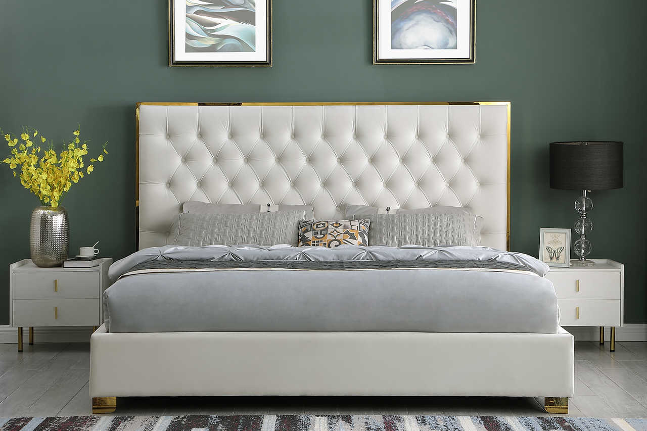 Platform base and feet of the Rose Cream Queen Bed