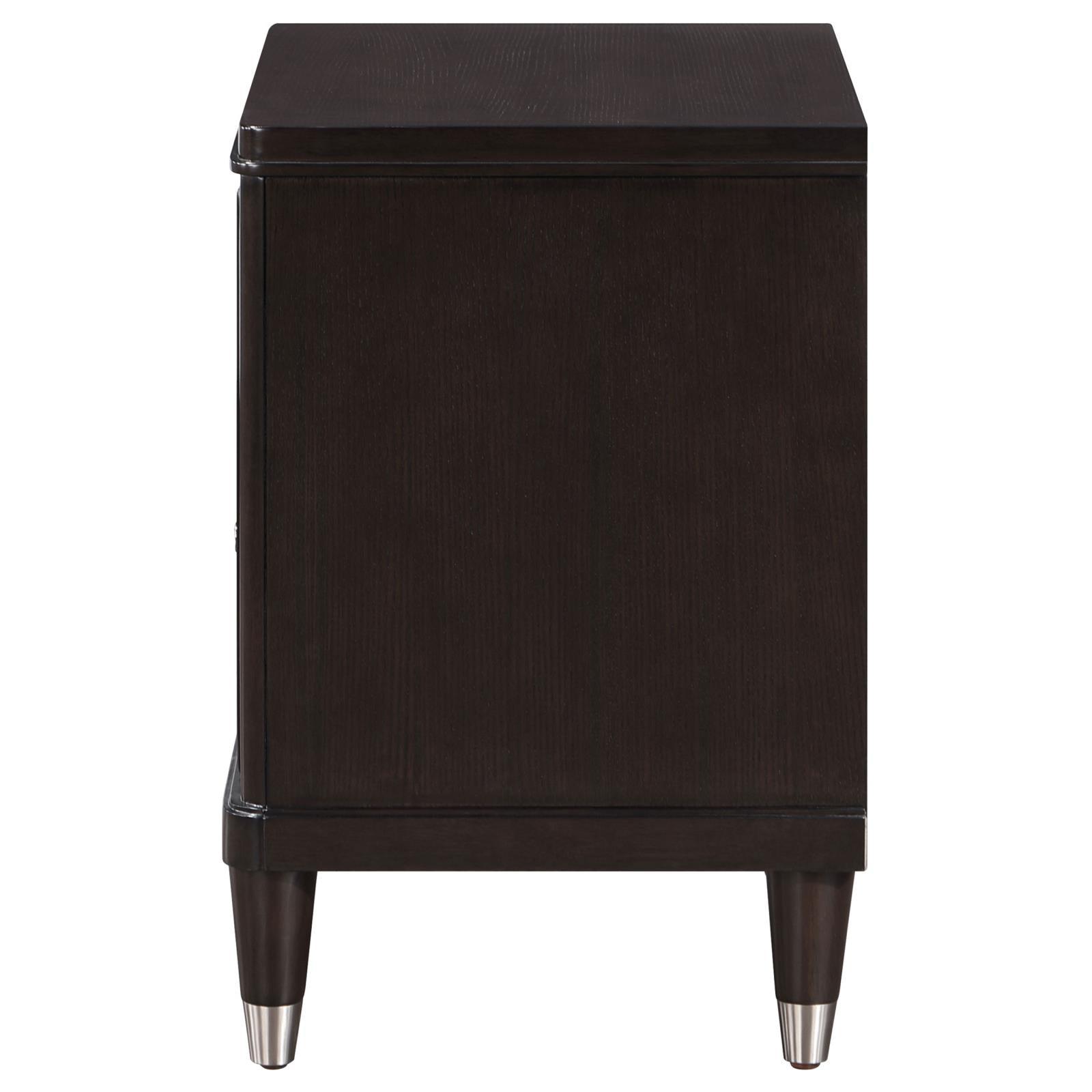 Drawer hardware and metal extension glide detail
