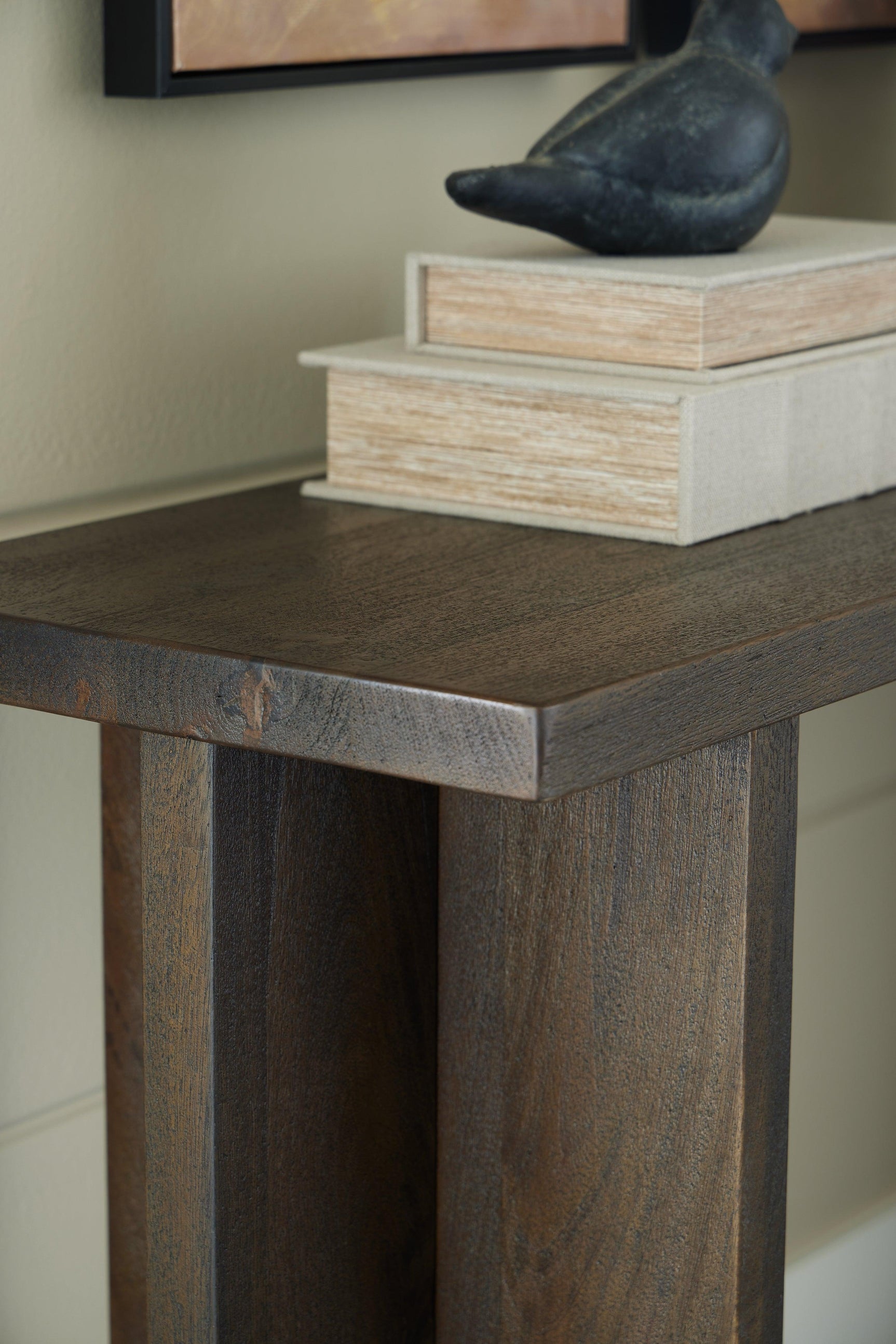 Jalenry Console Sofa Table in room setting