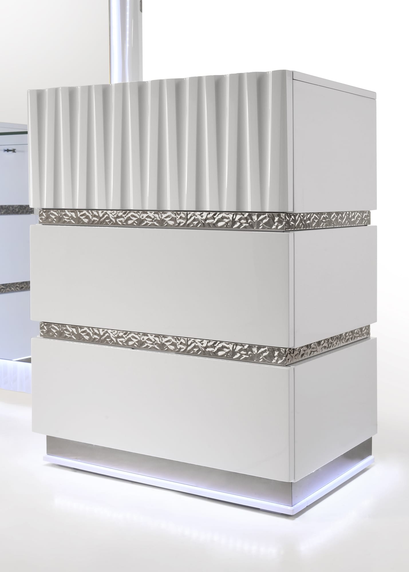 Lisbon White Contemporary Bedroom Set with Cool LED view 5