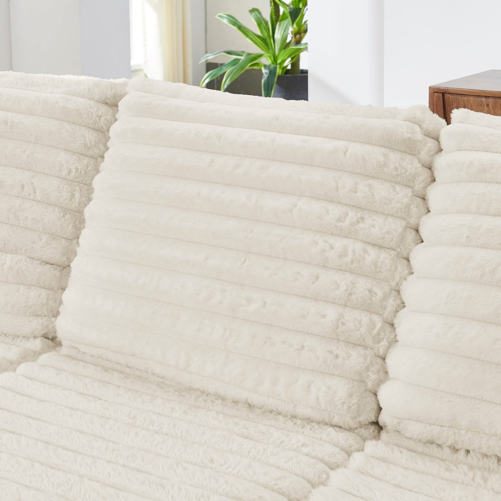 Nuve Cream Modular 6-Piece Sectional with Ottomans view 15