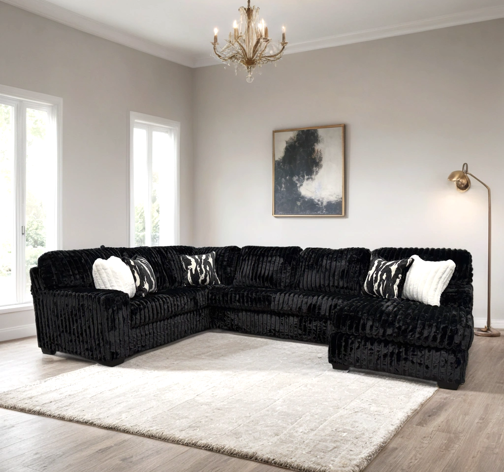 Marlo Black Sectional sofa detail view