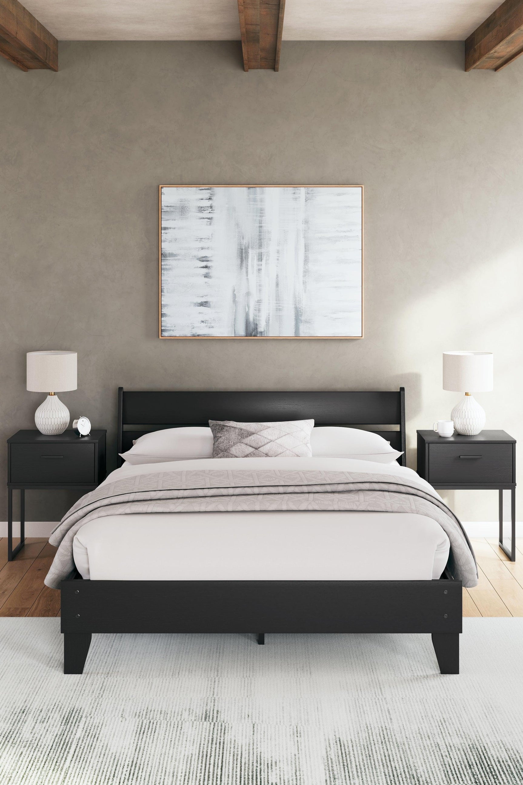 Socalle bed corner view