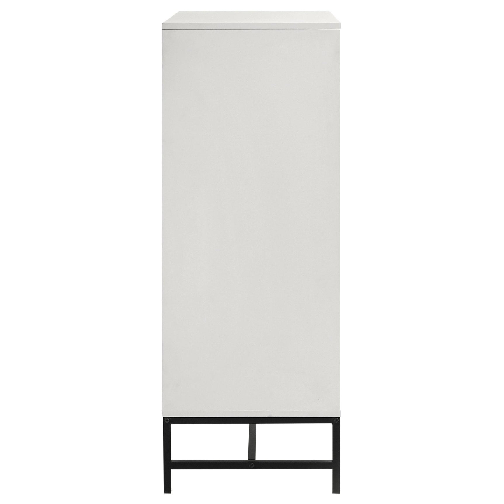 Sonora five drawer chest detail on handle