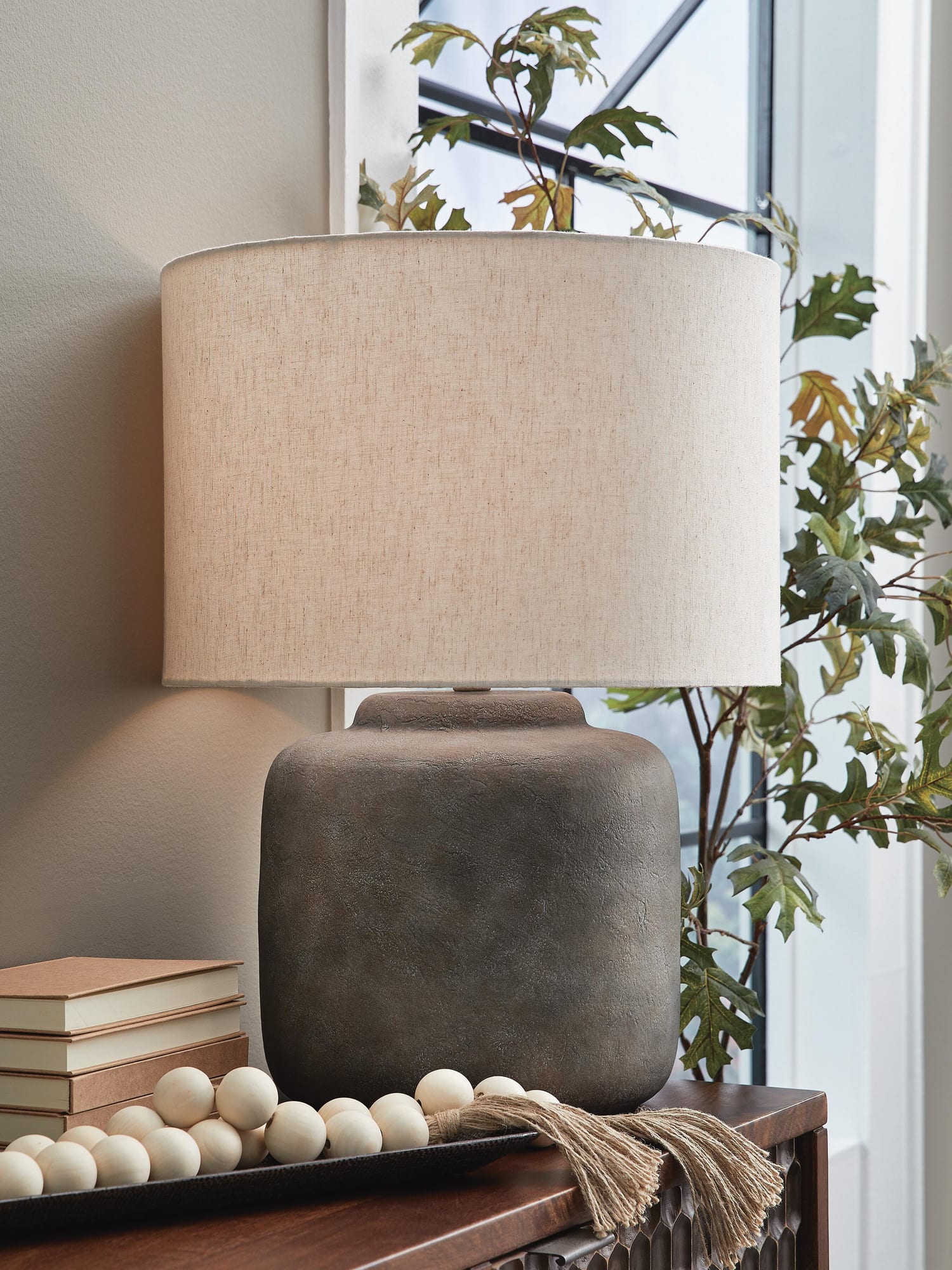 Zandophen Antique Gray Table Lamp from Decor Furniture
