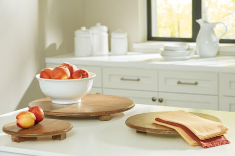 Kaidler Honey Brown Tray Set small tray top view