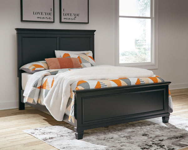 Lanolee Black Full Panel Bed angled side view