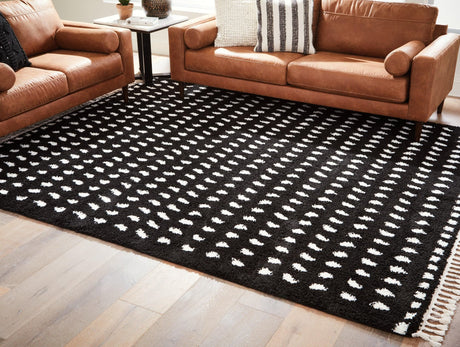 Minston black and white 5x7 area rug top view