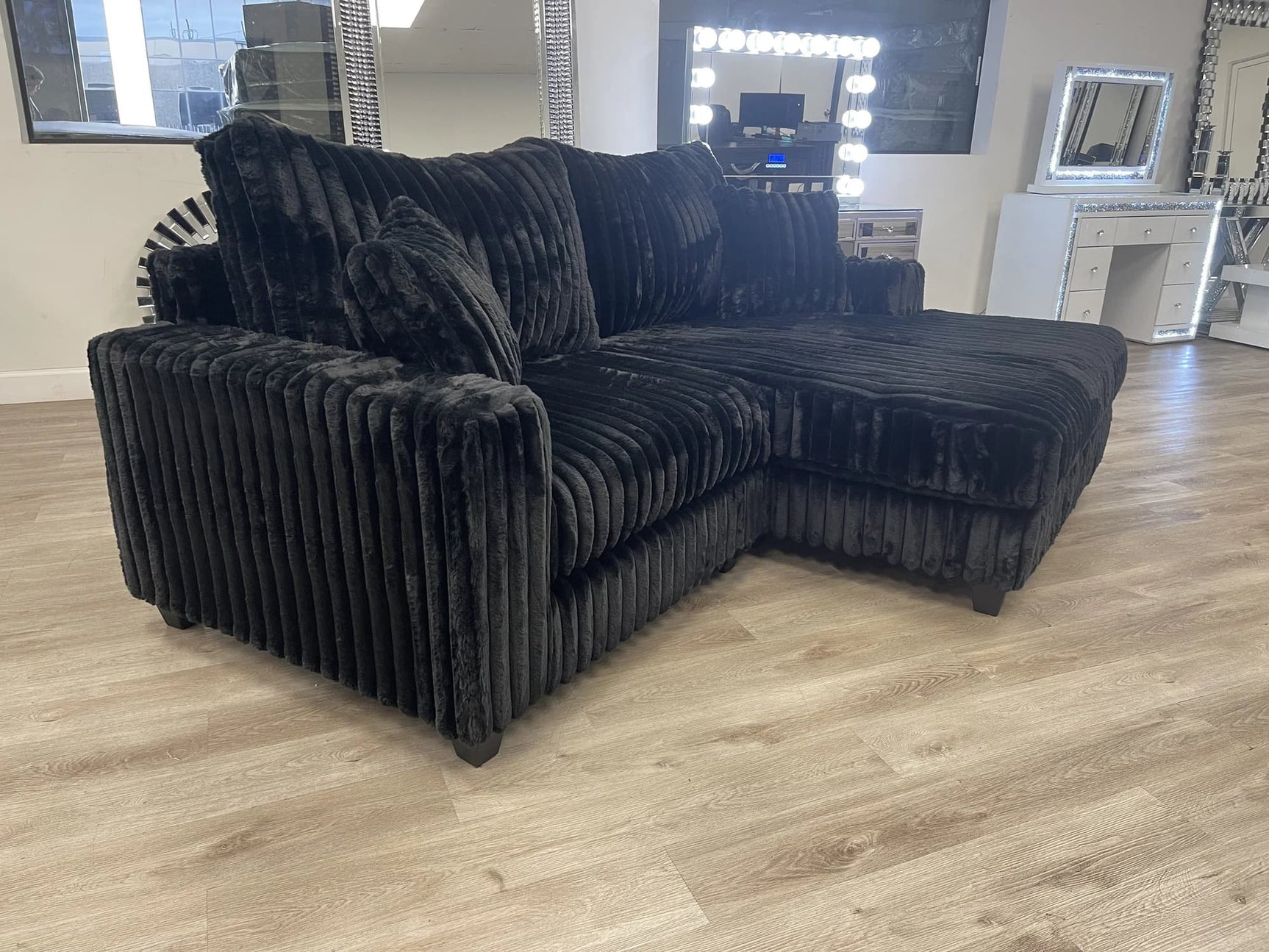 Oro Black sectional sofa main view