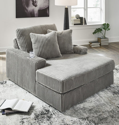 Lindyn Fog Chaise front view showing reversible cushions