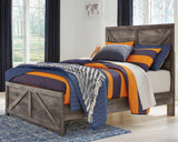 Wynnlow Gray Full Crossbuck Panel Bed front view