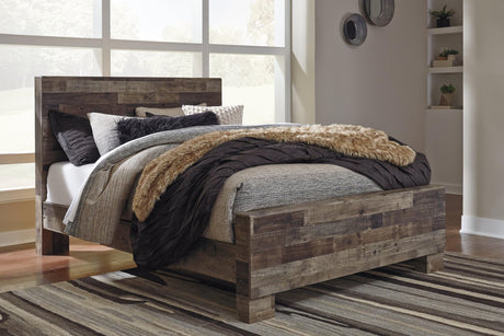 Derekson Multi Gray Queen Panel Bed front view