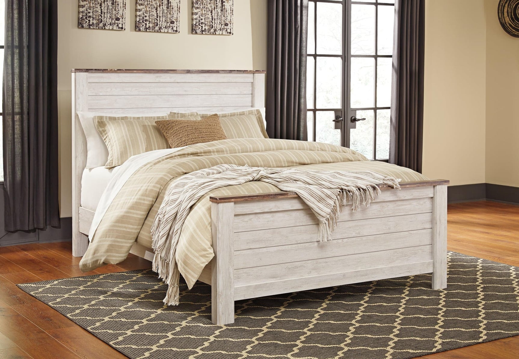 Willowton Whitewash Queen Panel Bed front view