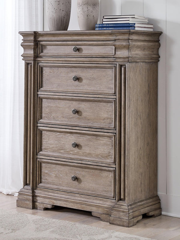 Blairhurst Light Grayish Brown Chest of Drawers front view