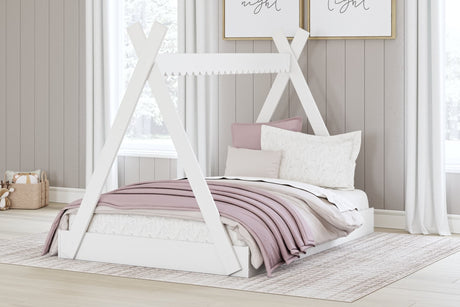Hallityn Full Tent Bed front angle view