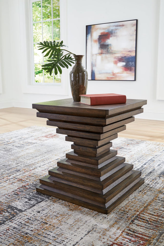 Hannodream warm brown square end table front angle