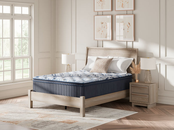 Plush Luxe 2.0 Blue Queen Mattress front view