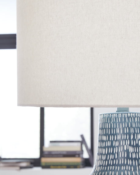 Front view of Schylarmont antique gray and white 2-piece table lamp set